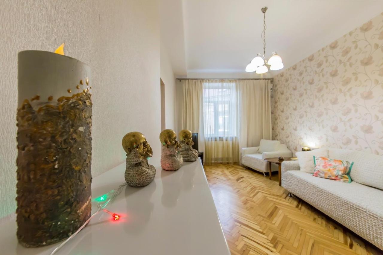 Затишна Квартира На Майдані Незалежності Kiev Exterior foto